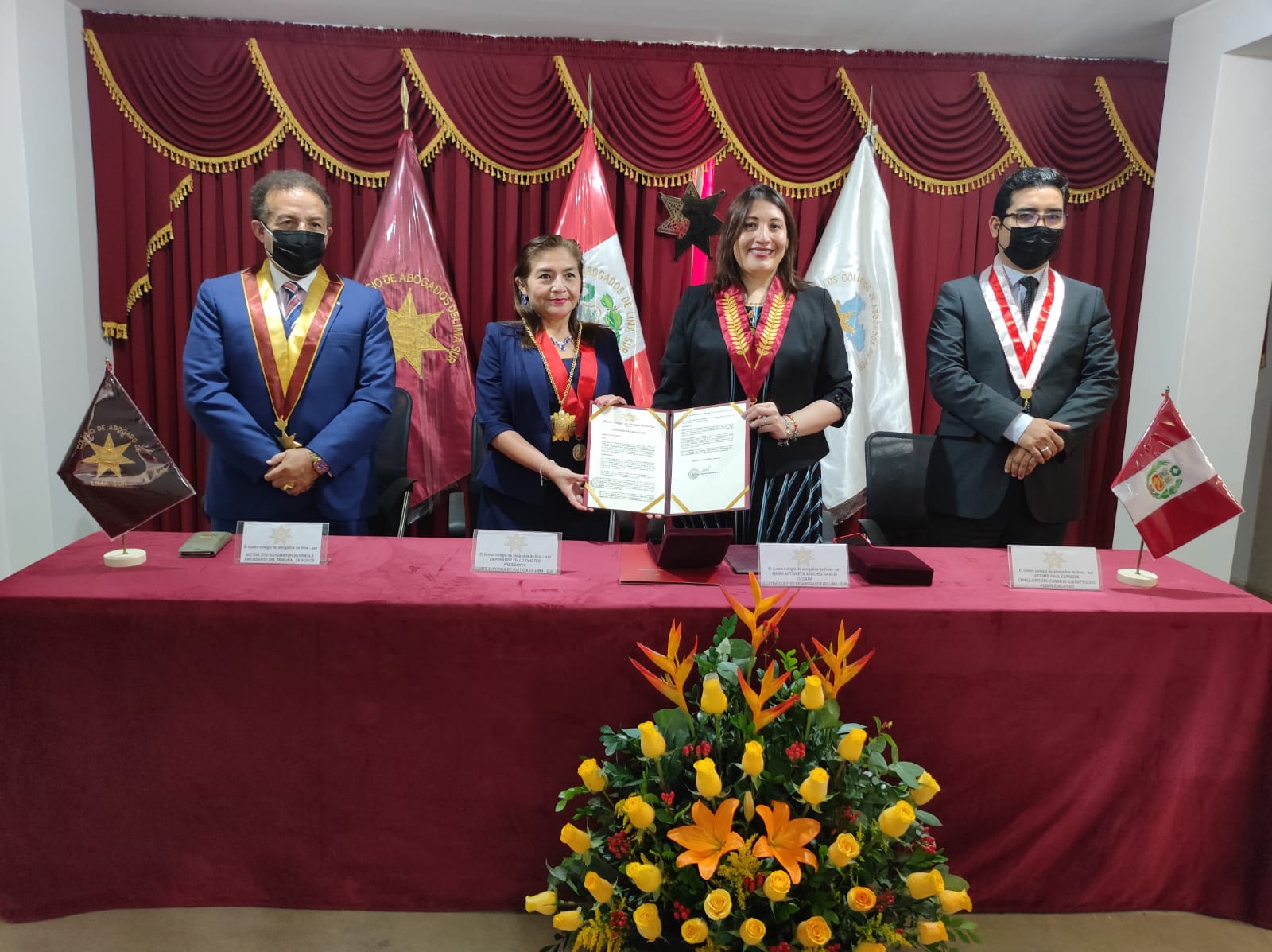 Condecoracion Francisco García Calderón y Landa