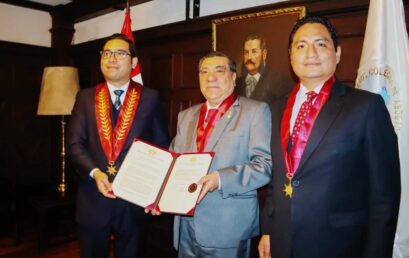 CALSUR incorpora como miembro honorario de la Orden al Dr. Víctor García Toma